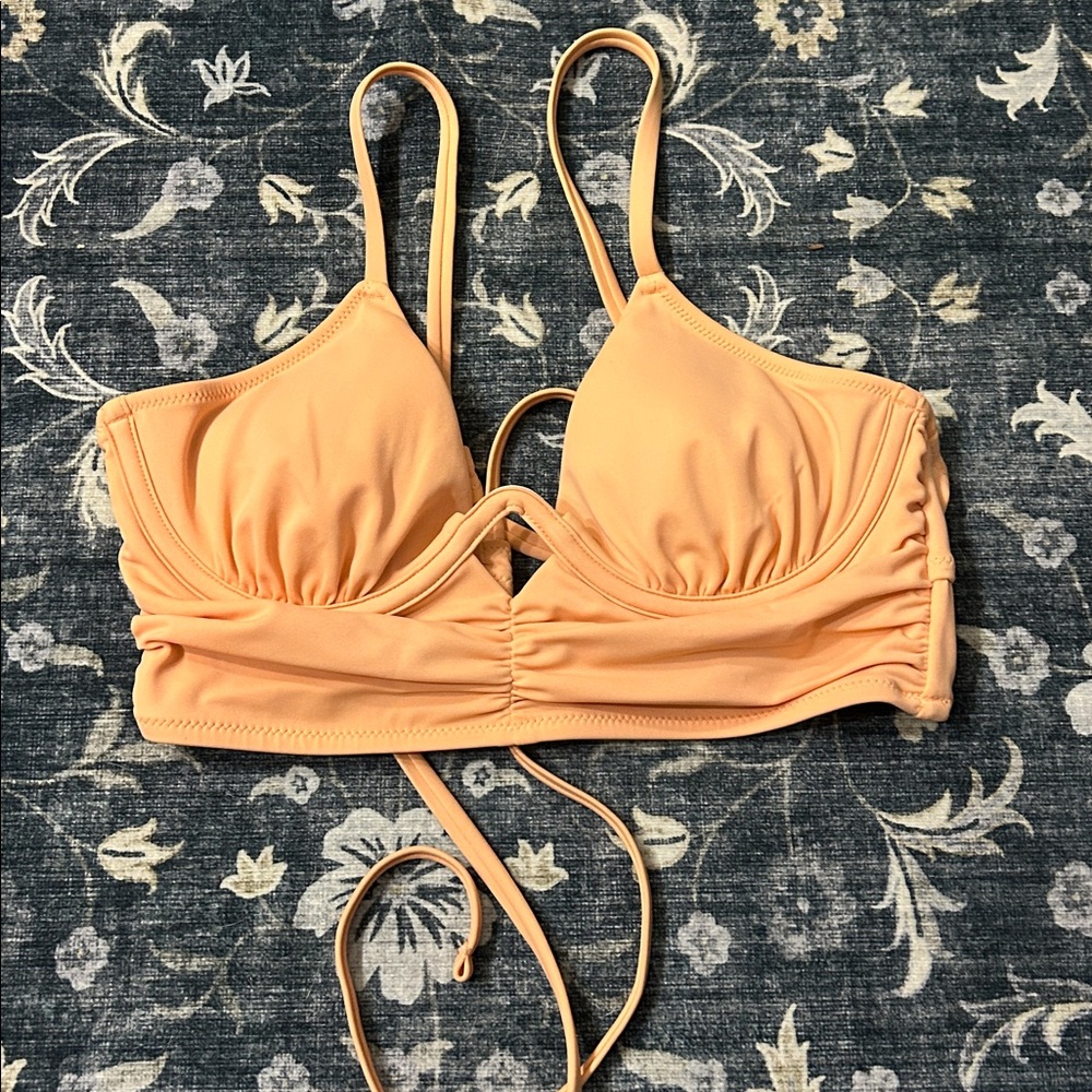 Peach wired  Bikini Top